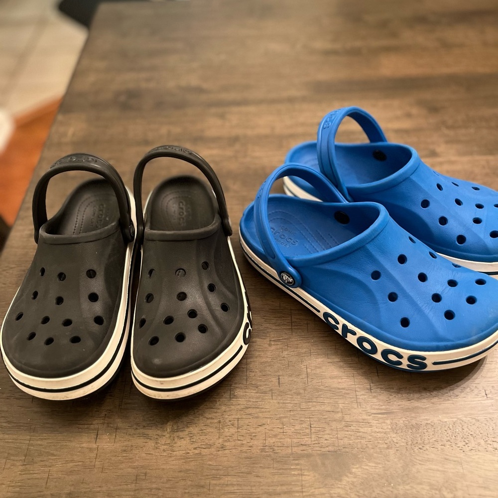 Steve Madden purse and crocs - Picture 7 of 7